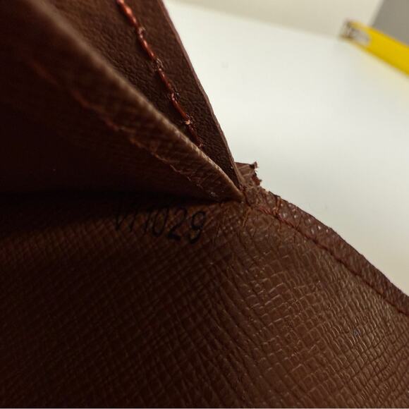 Louis Vuitton Boetie Wallet – 2011 Collection - Picture 16 of 16